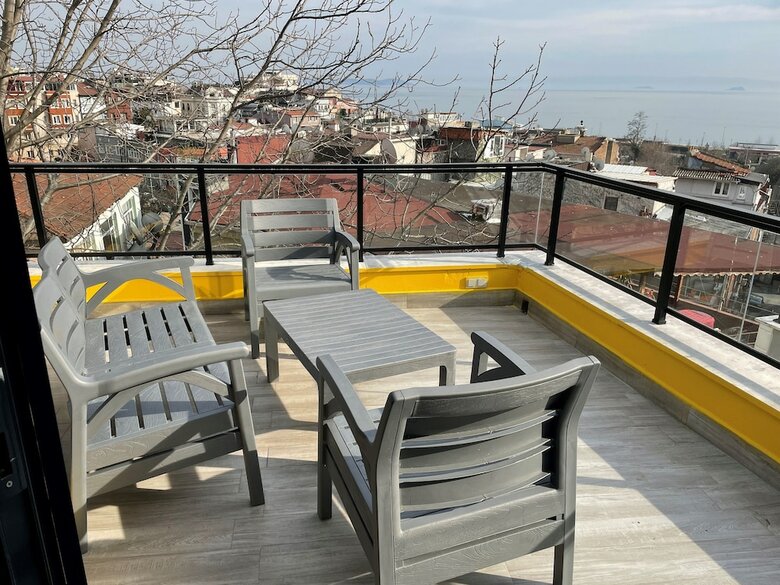 Arena Hotel