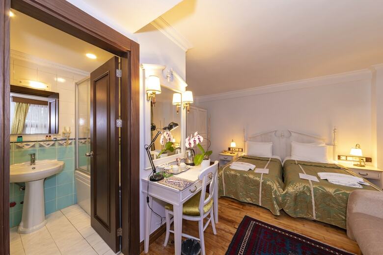 Arena Hotel