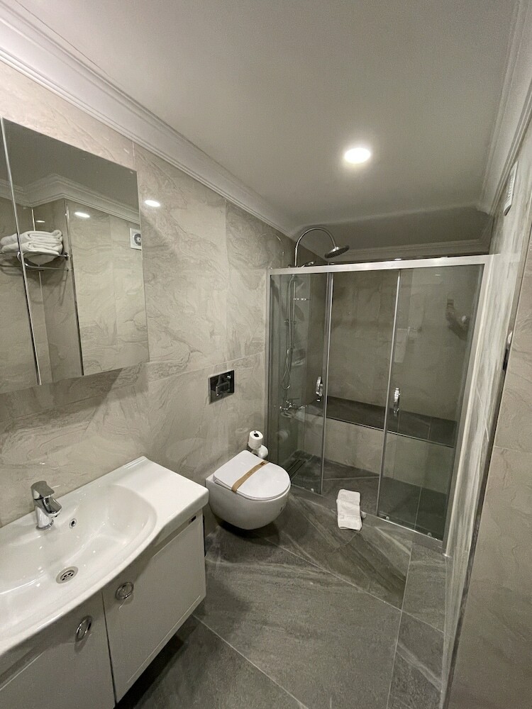 Arena Hotel
