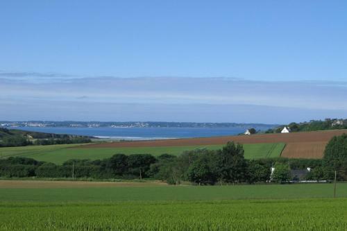Bed & Breakfast Chambre D'h�tes Entre Mer Et Monts