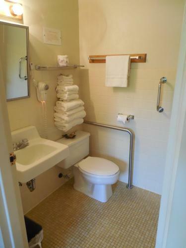 Lodge Canyon Inn