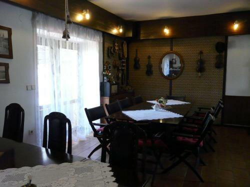 Hostal Penzion A Restaurace Country Club