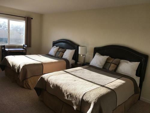 Townhouse Motel