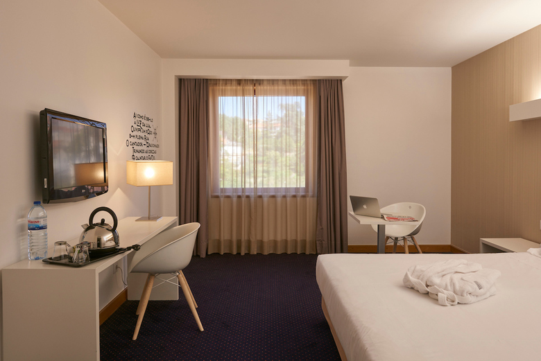 Hotel Coimbra Aeminium, Affiliated By Meli�