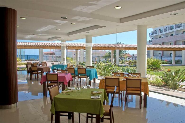 Hotel Cerro Mar Garden