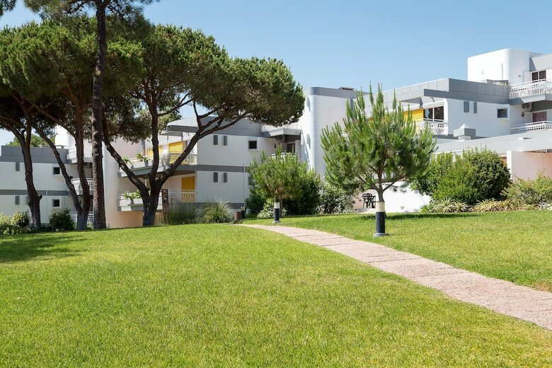 Hotel Pinhal Da Marina