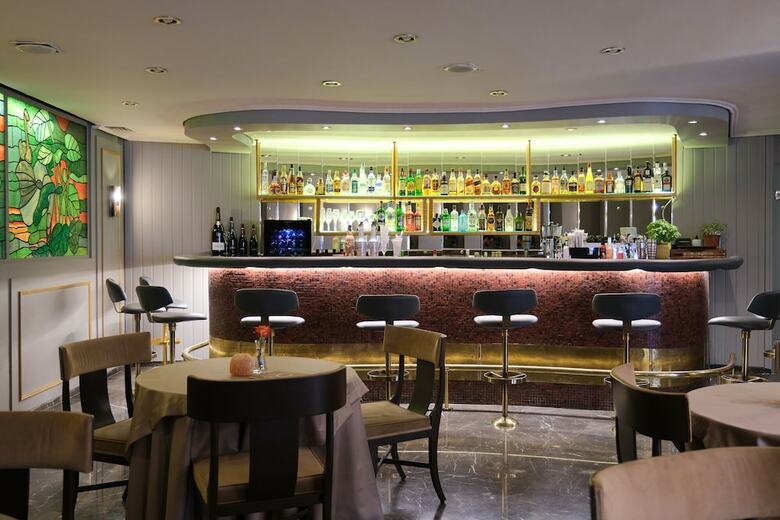 Best Western Ilisia Hotel