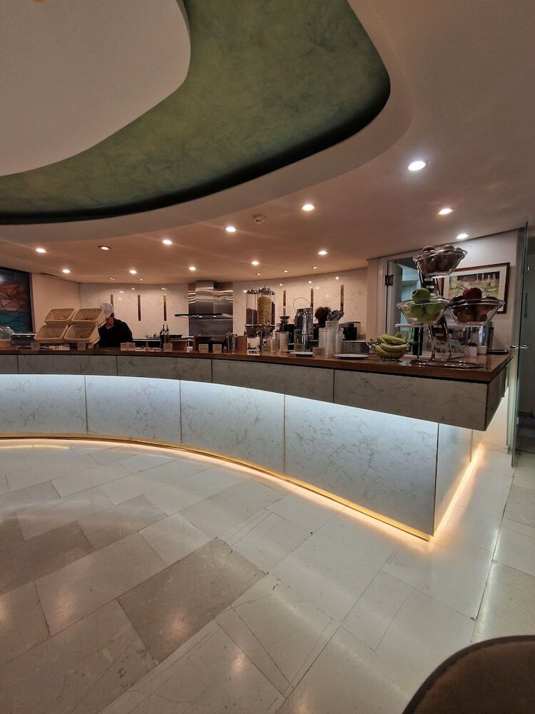 Best Western Ilisia Hotel