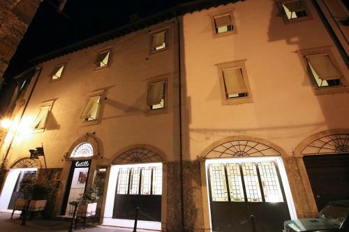 B&B Catillo