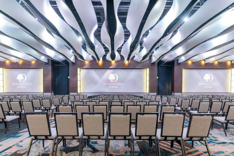 Doubletree By Hilton Hotel Cedar Rapids Convention Complex