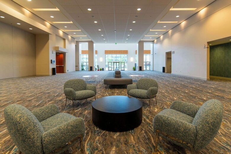 Doubletree By Hilton Hotel Cedar Rapids Convention Complex