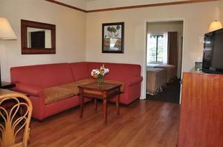Hotel Oxford Suites Pismo Beach