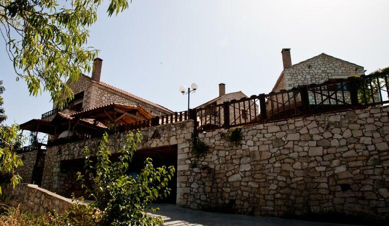 Tsivaras Villas