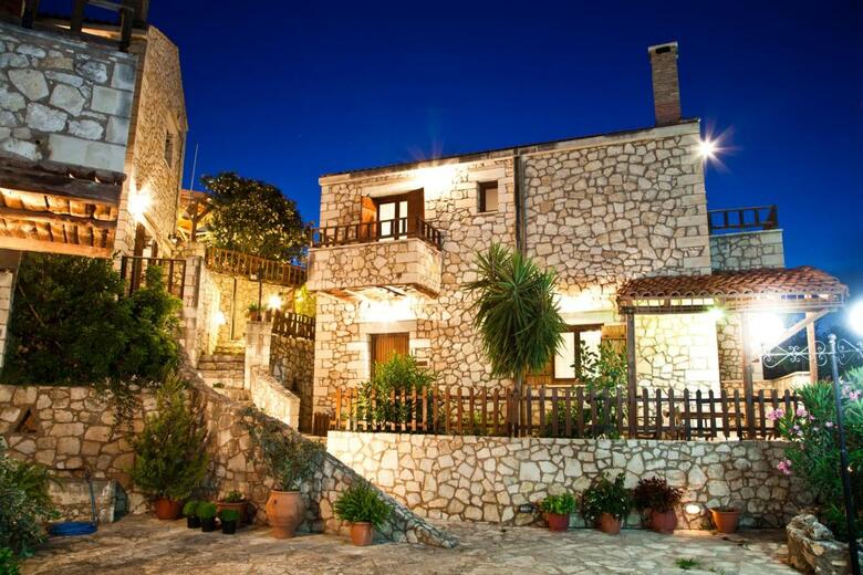 Tsivaras Villas