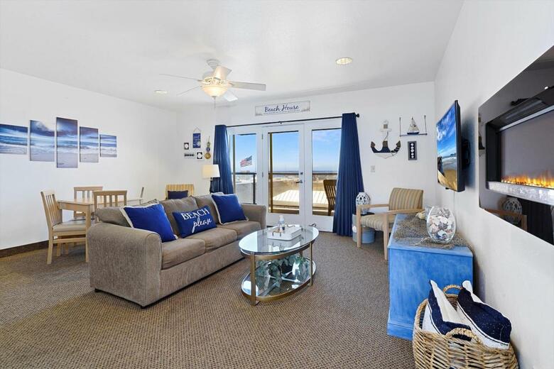 Hotel Beach House Inn & Suites