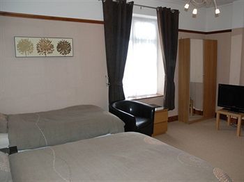 Hostal Tanes Hotel
