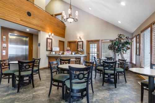 Hotel Arbor Suites At The Mall