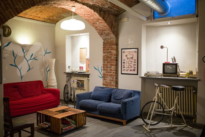 Tomato Backpackers Hotel