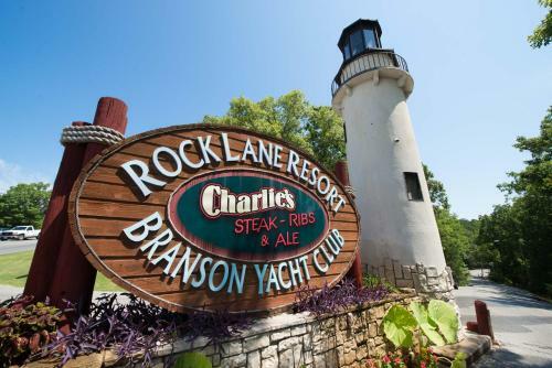 Hotel Branson Yacht Club