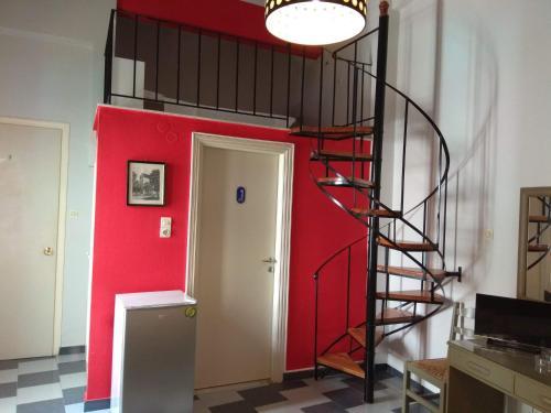 Hostal Ariadni Rooms & Apartments