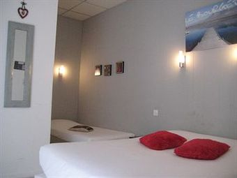 Cecil Hotel