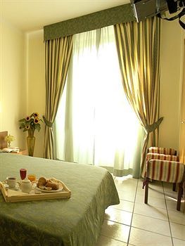 Hotel XXII Marzo