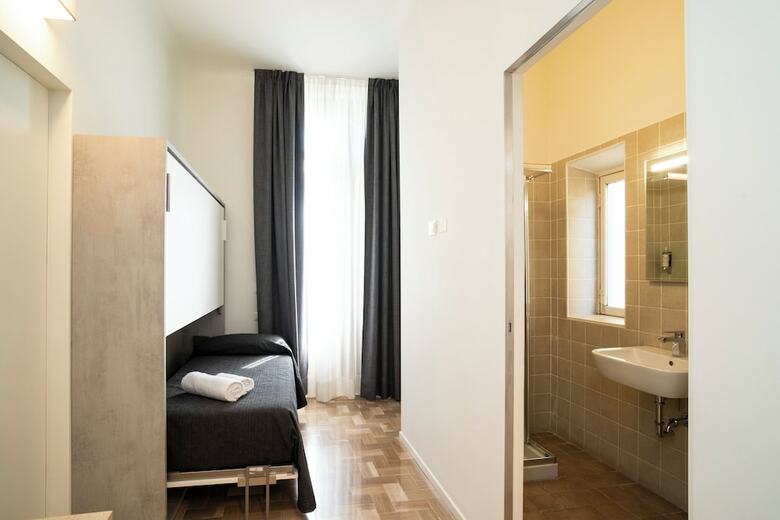 Hotel Bed & Bed In Milano