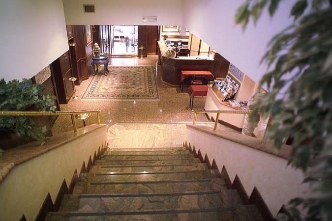 Hotel Bristol
