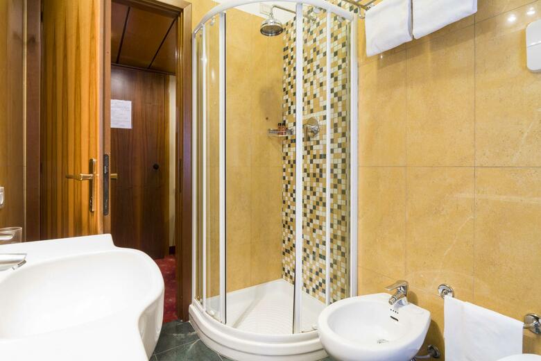 Hotel Carrobbio