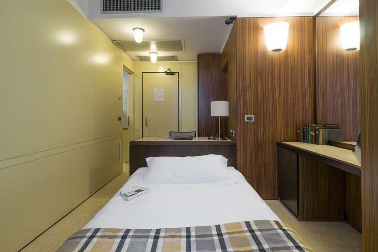 Hotel Carrobbio