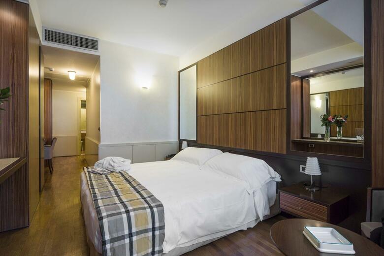 Hotel Carrobbio