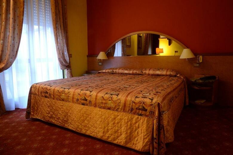 Hotel Carrobbio