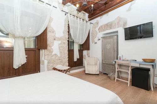 Bed & Breakfast Arch�