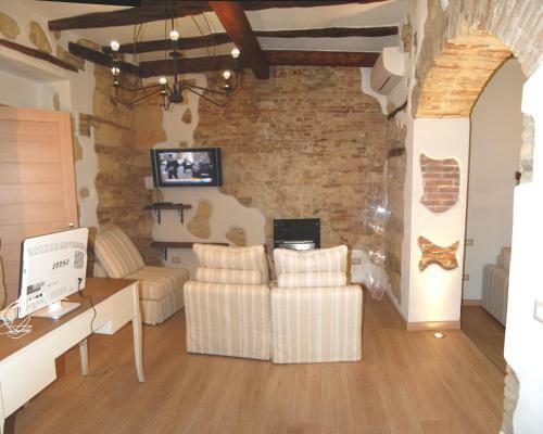 Bed & Breakfast Arch�