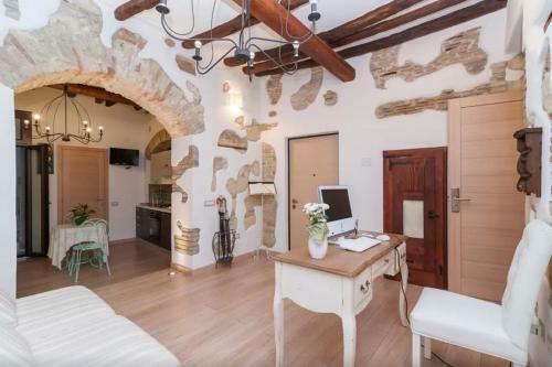 Bed & Breakfast Arch�