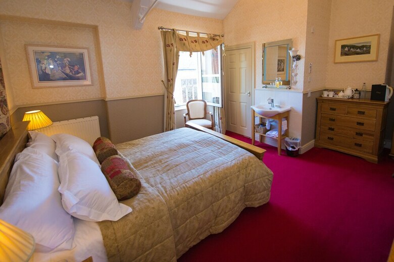 Victoria House B&B