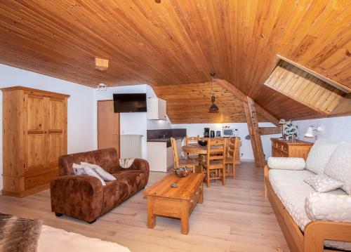 Bed & Breakfast "la Combe Fleurie" Appartements & Chambres