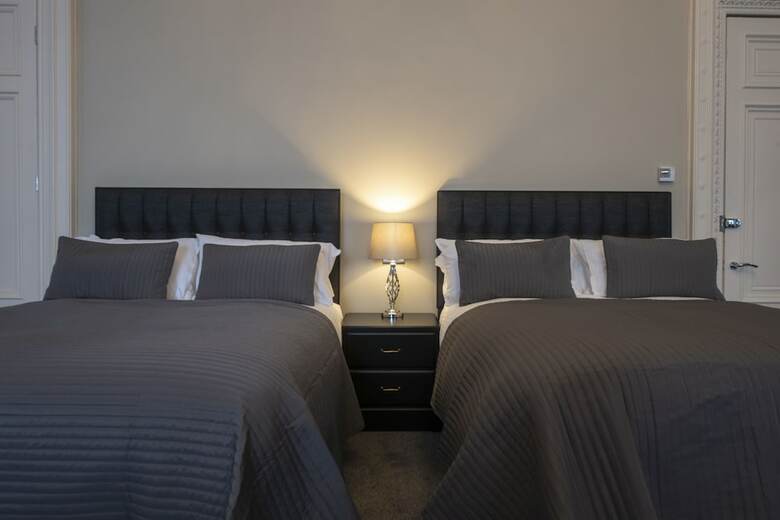 Hotel Grosvenor Suites