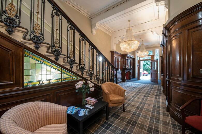 Hotel Grosvenor Suites