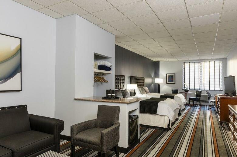 Broadway Plaza Hotel
