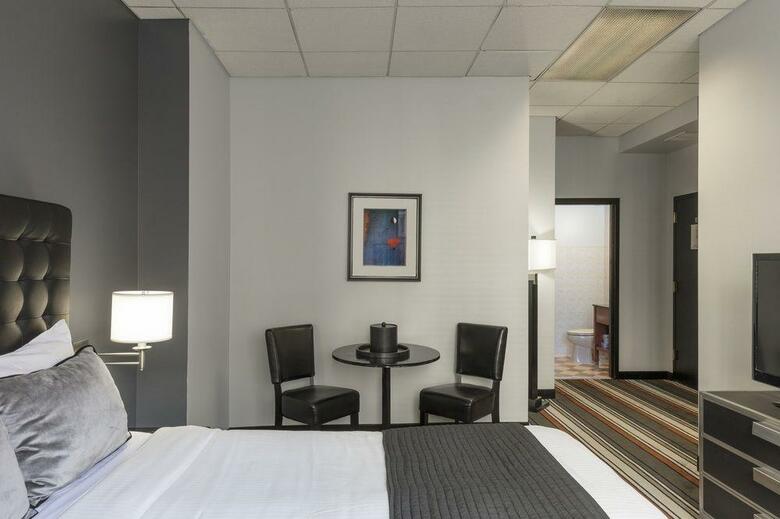 Broadway Plaza Hotel