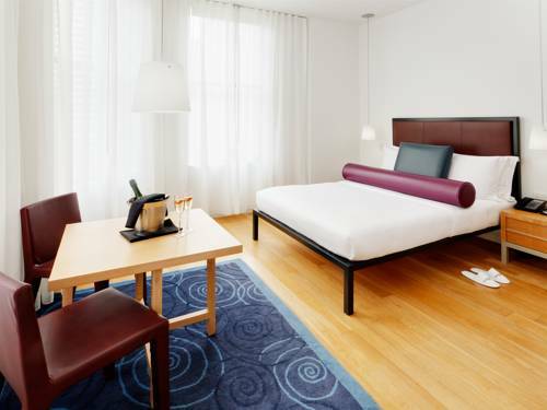 Bryant Park Hotel