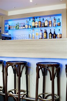 City Hotel
