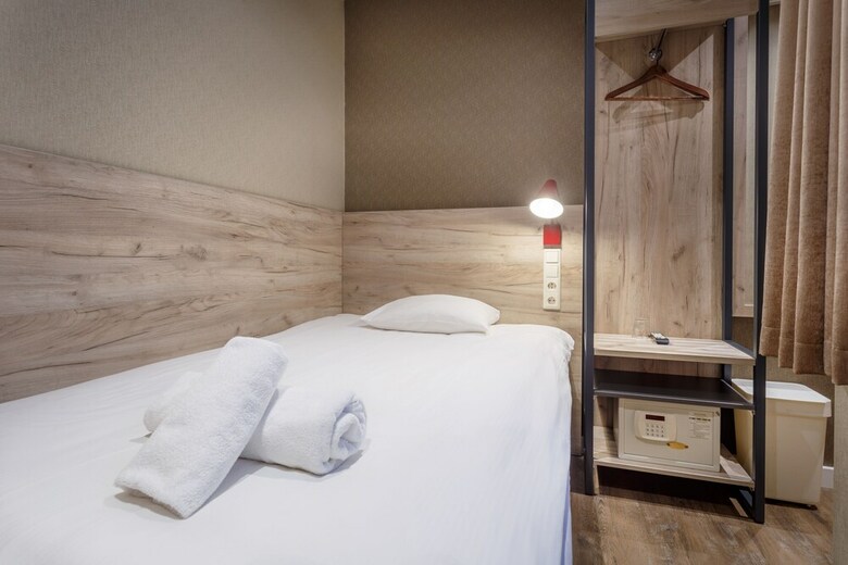 Amsterdam Downtown Hotel