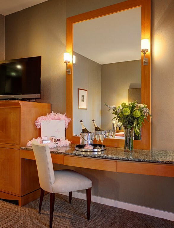Hotel Giraffe