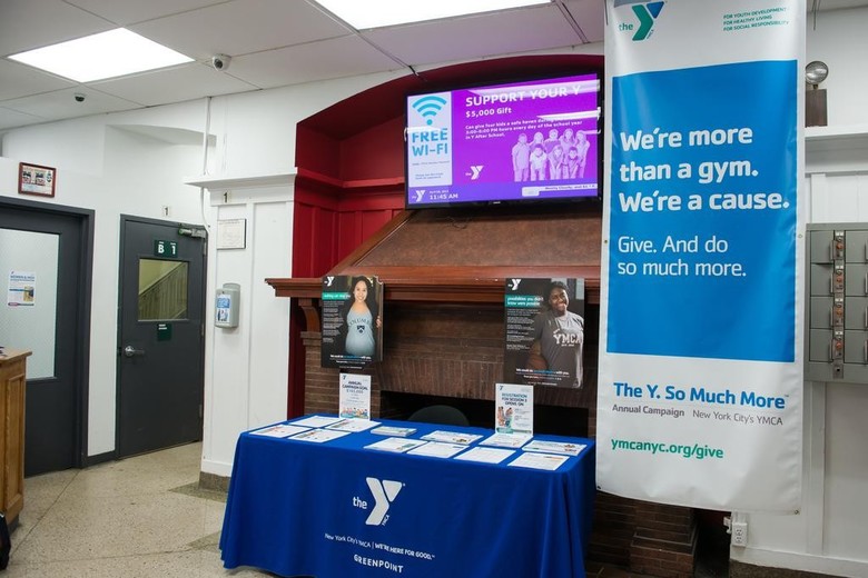 Hotel Greenpoint Ymca
