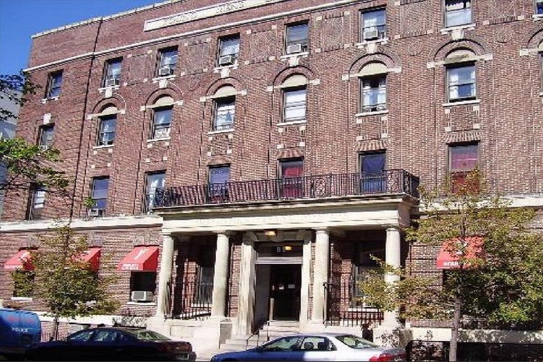 Hotel Greenpoint Ymca