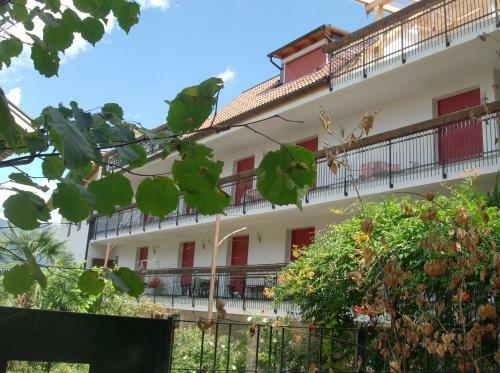 Hotel Pension Flora Albergo