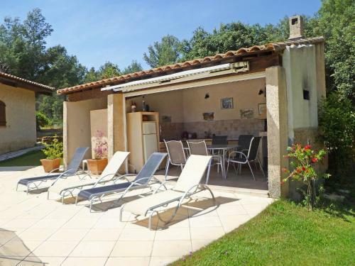 Villa La P�gui�re