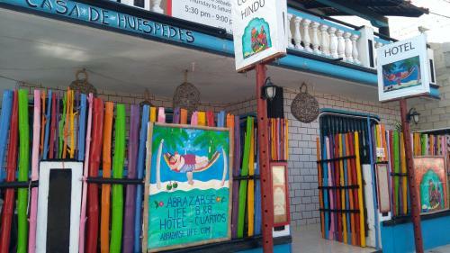Hostal Abrazarse Life Guest House